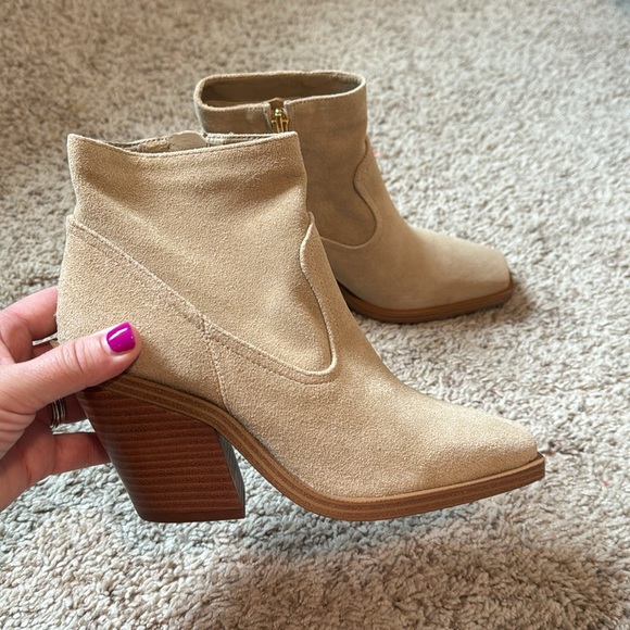 Vince Camuto Amtinda Western Bootie Cowboy Boot Suede Tan Neutral Square Toe - Picture 7 of 11
